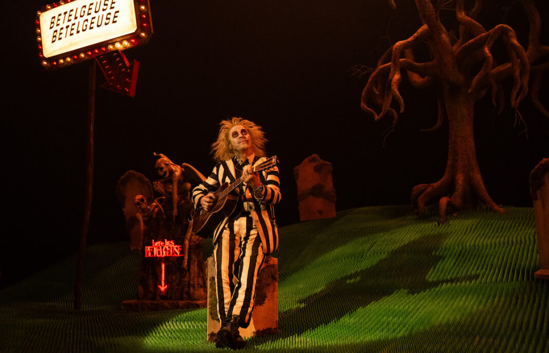 beetlejuice beetlejuice Beetlejuice Beetlejuice, film di apertura di Venezia 81 © 2024 Warner Bros. Entertainment Inc. All Rights Reserved. Photo Credit: Parisa Taghizadeh