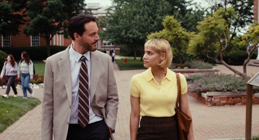 THE_BASICS_OF_PHILOSOPHY_-_Jack_Huston_and_Sofia_Boutella (1) The Basics of Philosophy di Paul Schrader. Venezia 83