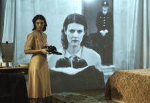 Scarpe rotte, la recensione del nuovo film di Roberta Torre presentato a Venezia