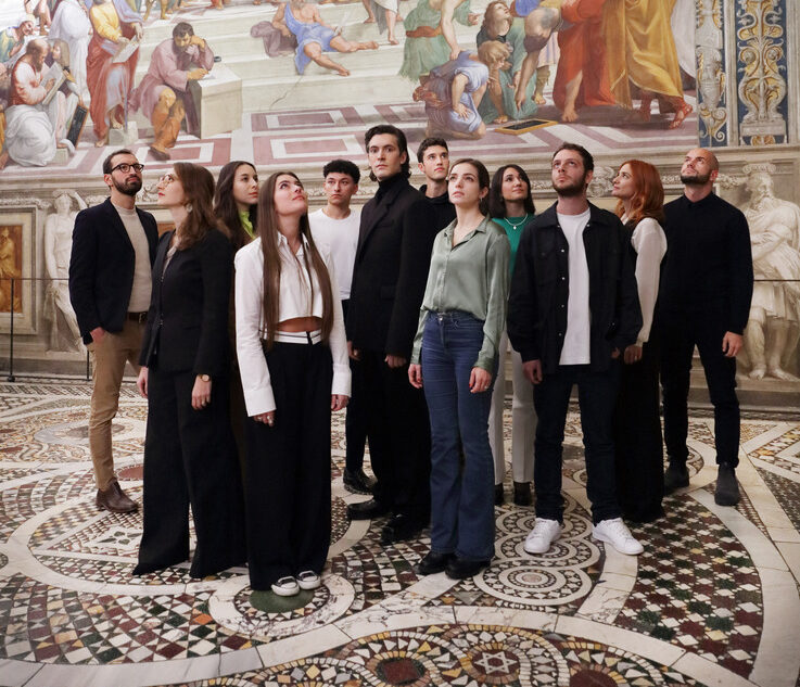 Parola ai Giovani - Giovanni Caccamo “Parola ai Giovani” by Giovanni Caccamo Photograph by MARCO ANELLI © 2022 Musei Vaticani, Stanza della Signatura